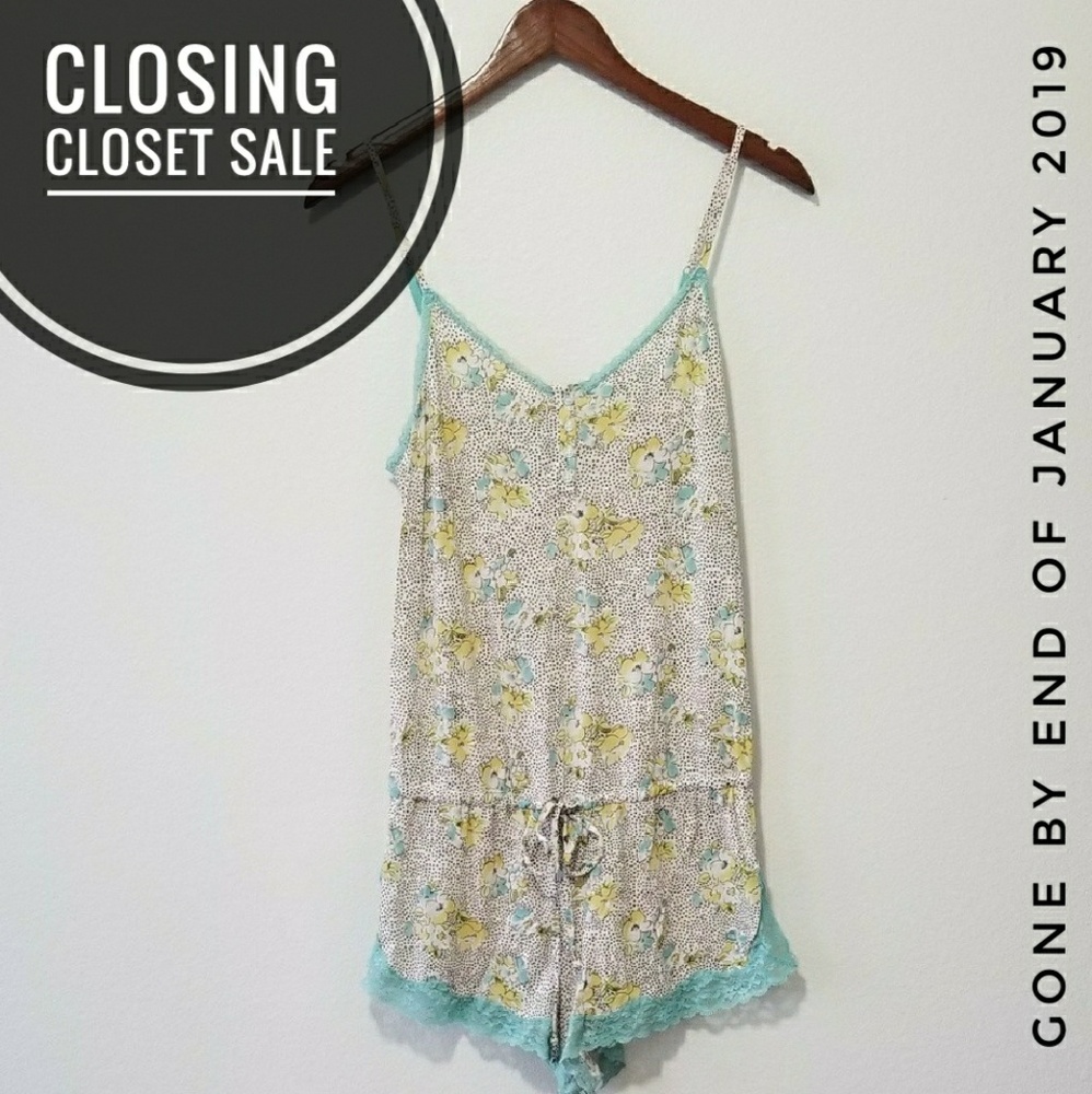 ❌ Victoria's Secret Sleepwear Romper